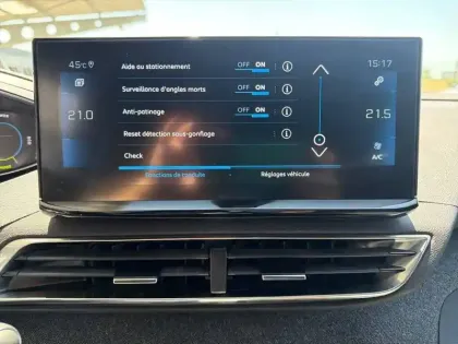 Photo 22 Peugeot 5008  Hybrid 136 e-DCS6