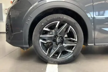 Photo 12 Peugeot 3008  Hybrid 136 e-DCS6