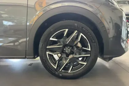 Photo 13 Peugeot 3008  Hybrid 136 e-DCS6