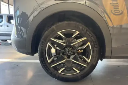 Photo 14 Peugeot 3008  Hybrid 136 e-DCS6