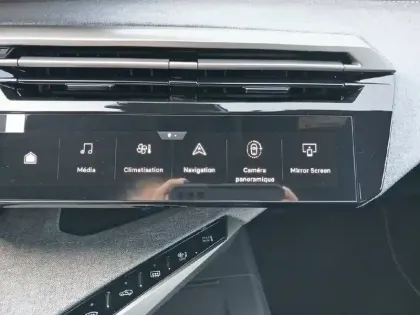 Photo 17 Peugeot 3008  Hybrid 145 e-DCS6