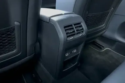 Photo 23 Peugeot 308  PHEV 180 e-EAT8