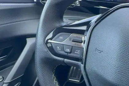Photo 22 Peugeot 308  PHEV 180 e-EAT8
