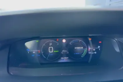 Photo 14 Peugeot 308  PHEV 180 e-EAT8