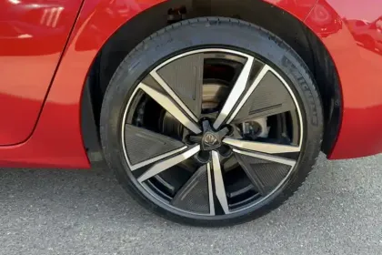 Photo 27 Peugeot 308  PHEV 180 e-EAT8