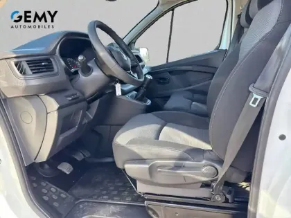 Photo 21 Renault Trafic  FGN L1H1 3000 KG BLUE DCI 130