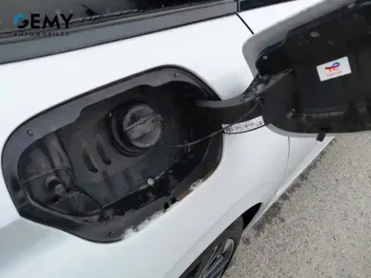 Photo 13 Peugeot 308  SW PHEV 180 e-EAT8