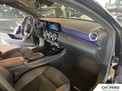 Photo 12 Mercedes Classe A  250 e 8G-DCT