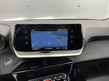 Photo 19 Peugeot 208  Electrique 50 kWh 136ch