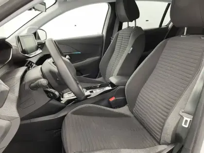 Photo 12 Peugeot 208  Electrique 50 kWh 136ch