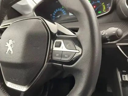 Photo 7 Peugeot 208  Electrique 50 kWh 136ch