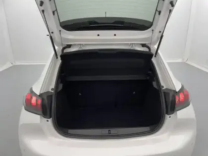 Photo 18 Peugeot 208  Electrique 50 kWh 136ch