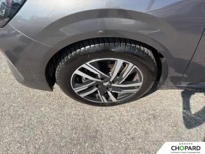 Photo 11 Peugeot 208  PureTech 100 S&S BVM6