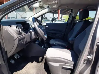 Photo 8 Renault Captur  TCe 120 Energy