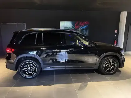 Photo 16 Mercedes GLB  200 d 8G-DCT