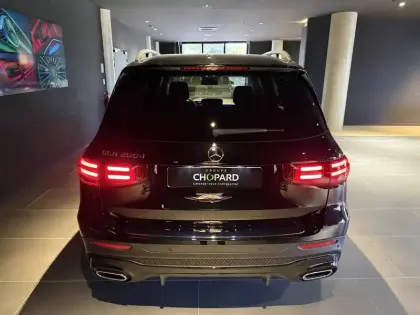 Photo 18 Mercedes GLB  200 d 8G-DCT