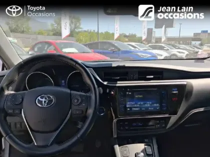 Photo 17 Toyota Auris  Hybride 136h