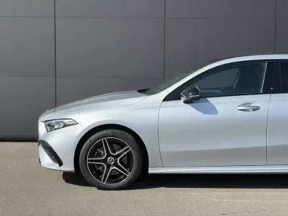 Photo 6 Mercedes Classe A  250 e Hybrid EQ