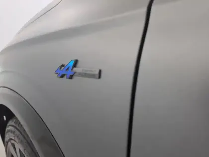 Photo 330 Renault Austral  mild hybrid 160 auto
