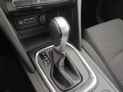 Photo 51 Renault Megane  IV Estate Blue dCi 115 EDC