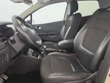Photo 210 Renault Captur  TCe 90 Energy