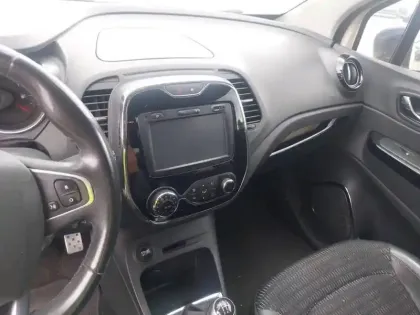 Photo 13 Renault Captur  TCe 90 Energy