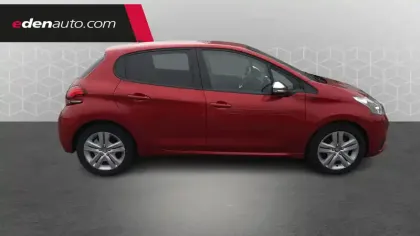 Photo 37 Peugeot 208  PureTech 82ch S&S BVM5