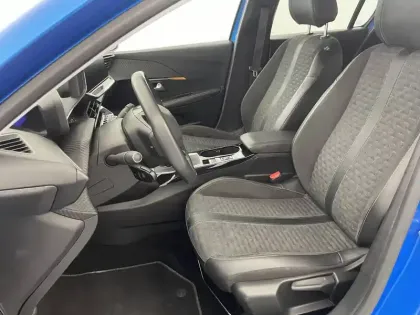 Photo 13 Peugeot 208  PureTech 100 S&S BVM6