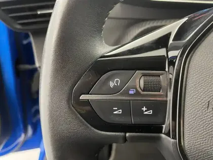 Photo 26 Peugeot 208  PureTech 100 S&S BVM6