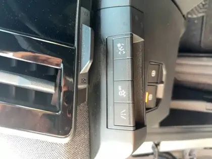 Photo 31 Renault Megane  E-Tech EV60 220 ch optimum charge