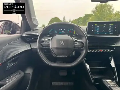 Photo 8 Peugeot 208  Electrique 50 kWh 136ch