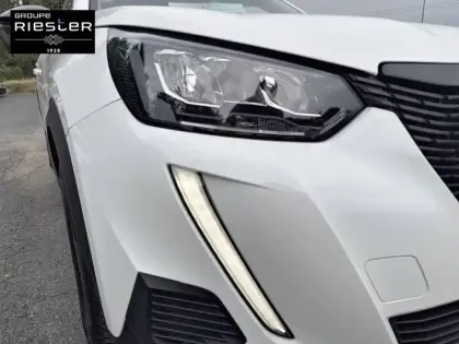 Photo 15 Peugeot 2008  PureTech 130 S&S EAT8