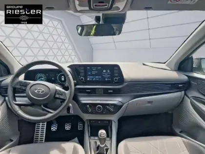 Photo 7 Hyundai Bayon  1.0 T-GDi 100 Hybrid 48V