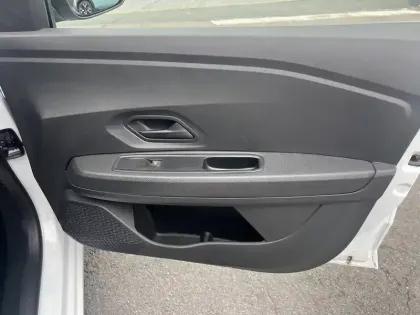 Photo 16 Dacia Sandero  SCe 65