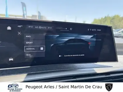 Photo 27 Peugeot 3008  Electrique 325 ch 4x4 73 kWh
