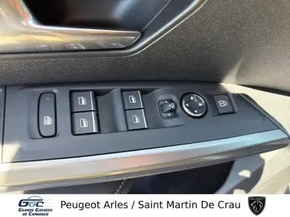 Photo 13 Peugeot 3008  Electrique 325 ch 4x4 73 kWh