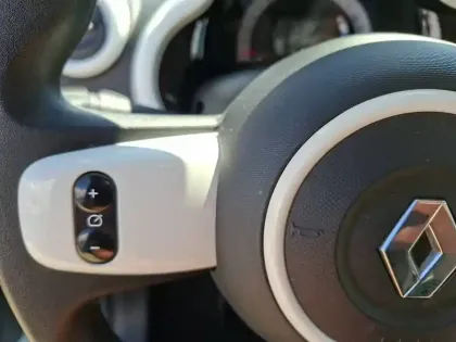Photo 34 Renault Twingo  III Achat Intégral