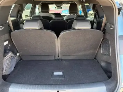 Photo 41 Peugeot 5008  Hybrid 145 ch e-DCS6