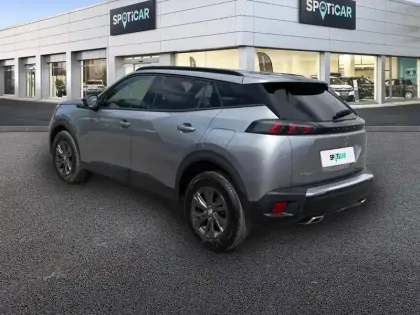 Photo 16 Peugeot 2008  PureTech 130 S&S EAT8