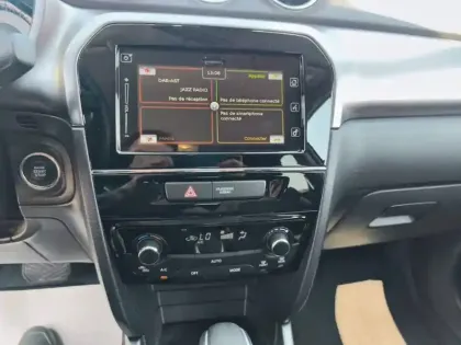 Photo 12 Suzuki Vitara  1.5 Dualjet Hybrid Auto