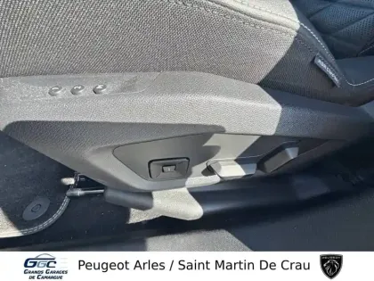 Photo 14 Peugeot 3008  Hybrid 136 e-DCS6