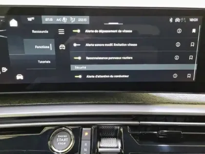 Photo 23 Peugeot 5008  Hybrid 145 e-DCS6