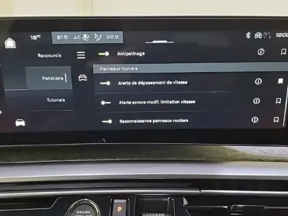 Photo 22 Peugeot 5008  Hybrid 145 e-DCS6