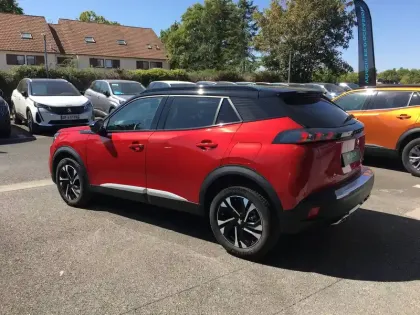 Photo 6 Peugeot 2008  PureTech 130 S&S EAT8