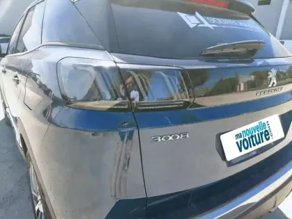 Photo 16 Peugeot 3008  Hybrid 225 e-EAT8