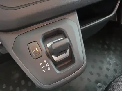 Photo 170 Renault Trafic  FG BLUE DCI 170 L1H1 2T8 AUTO