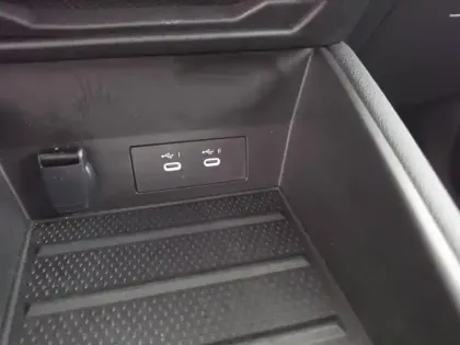 Photo 168 Renault Captur  E-Tech full hybrid 145 ch