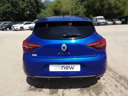 Photo 8 Renault Clio  E-Tech full hybrid 145