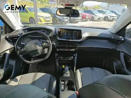 Photo 7 Peugeot 2008  Moteur électrique 136 ch