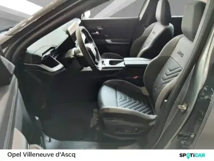 Photo 10 Jeep Compass  1.2 Turbo T3 145ch e-Hybrid First Edition BVR6